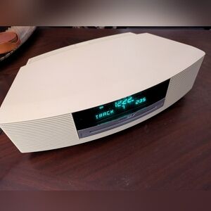 Bose Wave Music System AM FM Radio CD Player AWRCC2 Tested Working
